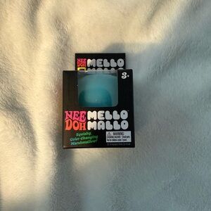 NeeDoh Mello Mallo Color-Changing Marshmallow Toy - Blue